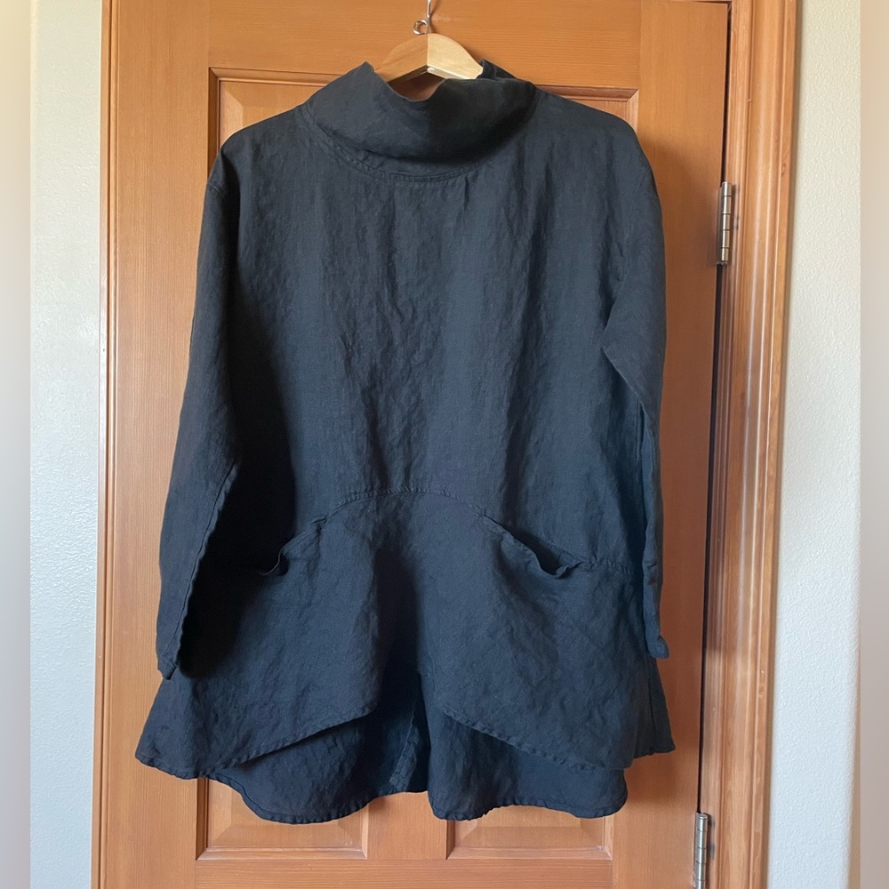 South Street Linen Cowlneck top